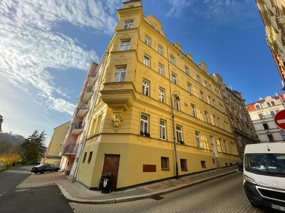 Francis Apartment - Lazenske Centrum Κάρλοβι Βάρι Εξωτερικό φωτογραφία