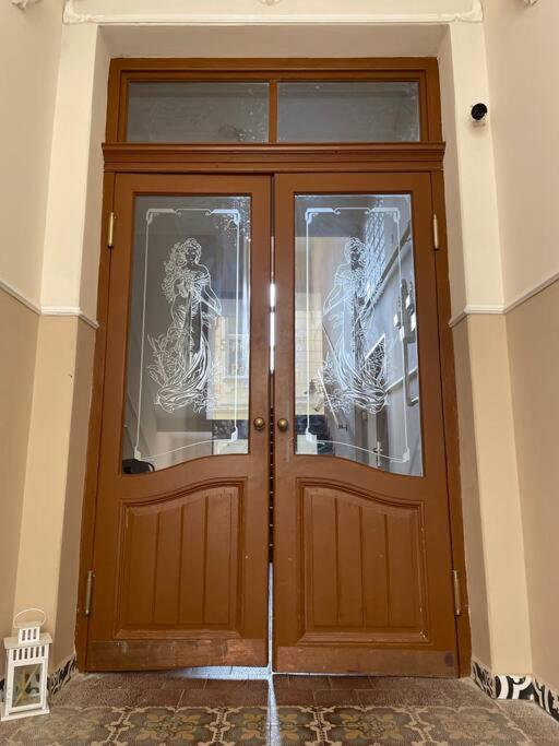 Francis Apartment - Lazenske Centrum Κάρλοβι Βάρι Εξωτερικό φωτογραφία
